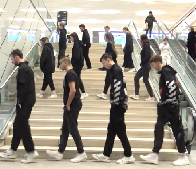 Mesmerizing Running Man Dance with a Group