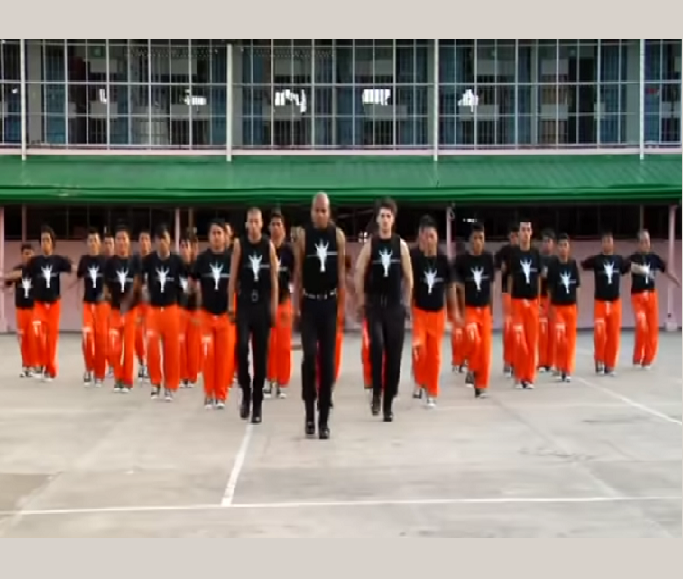 Dancing Inmates Dancing to Michael Jackson’s This Is It – They Don’t Care About Us