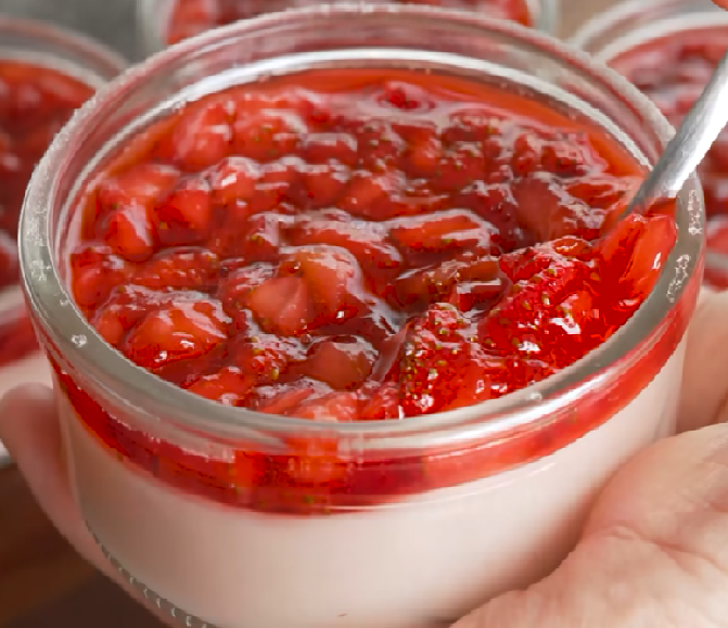 Delicious Strawberry Pudding! So Easy to Make!